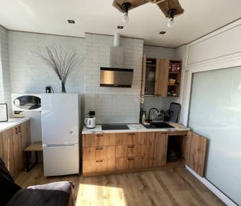 Продается 1-комнатная квартира, 33 м²