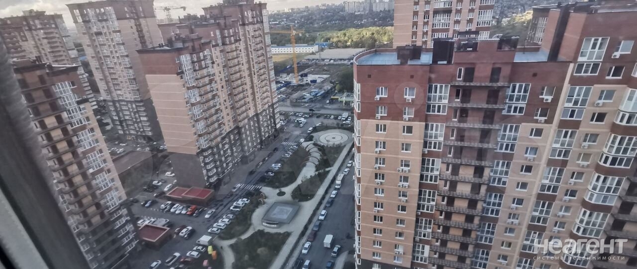 Продается 1-комнатная квартира, 38,2 м²