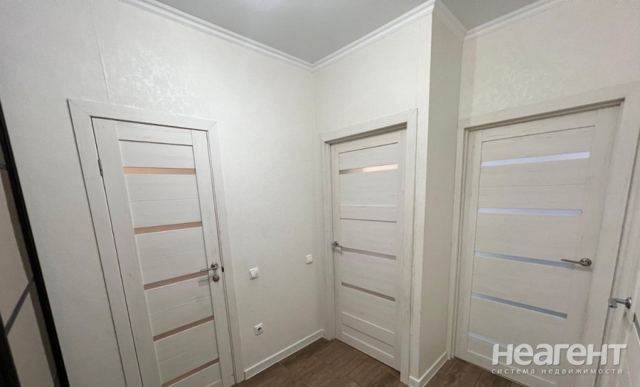 Продается 1-комнатная квартира, 49 м²