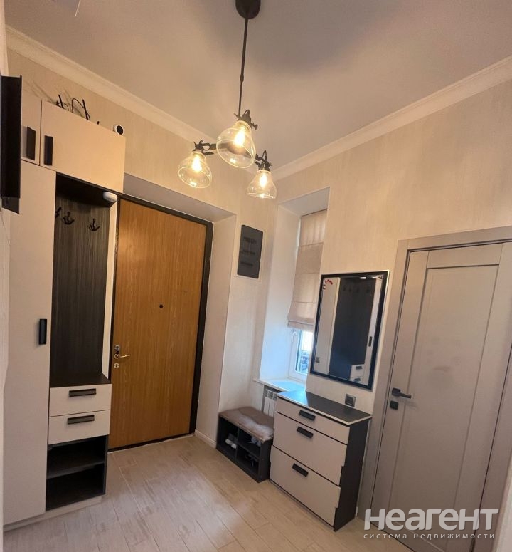 Продается 2-х комнатная квартира, 60 м²