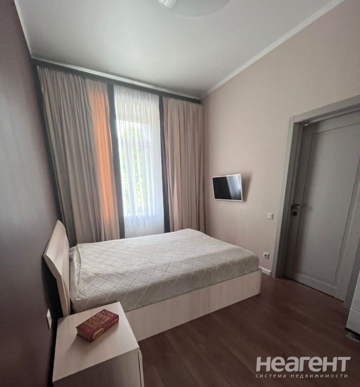 Продается 2-х комнатная квартира, 60 м²