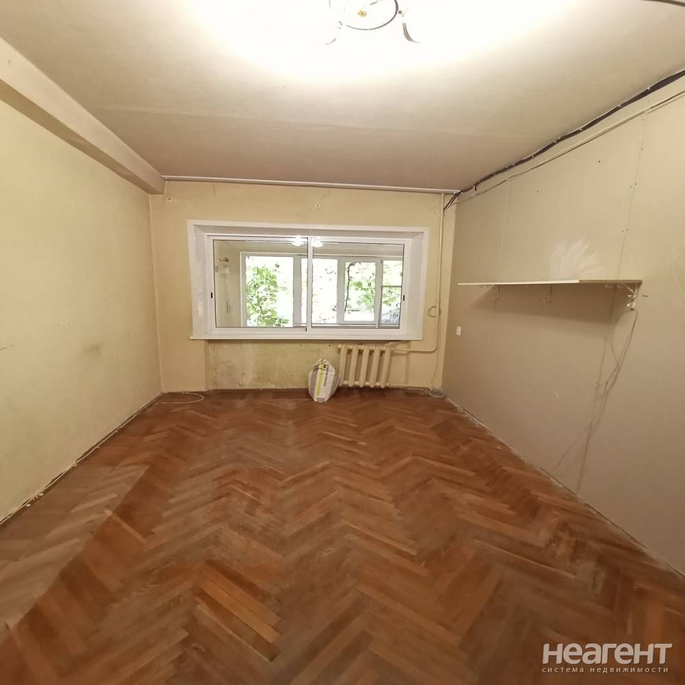 Продается 3-х комнатная квартира, 54 м²