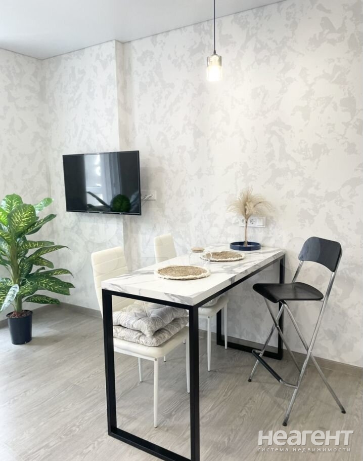 Сдается 1-комнатная квартира, 30 м²