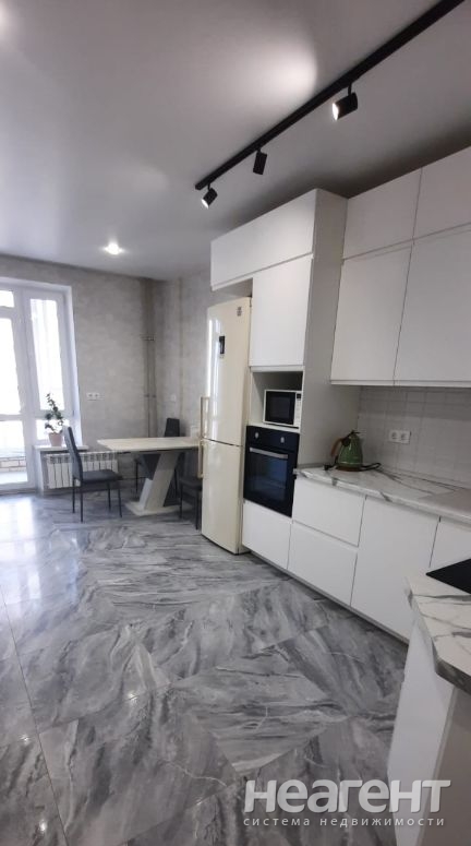 Продается 2-х комнатная квартира, 67 м²