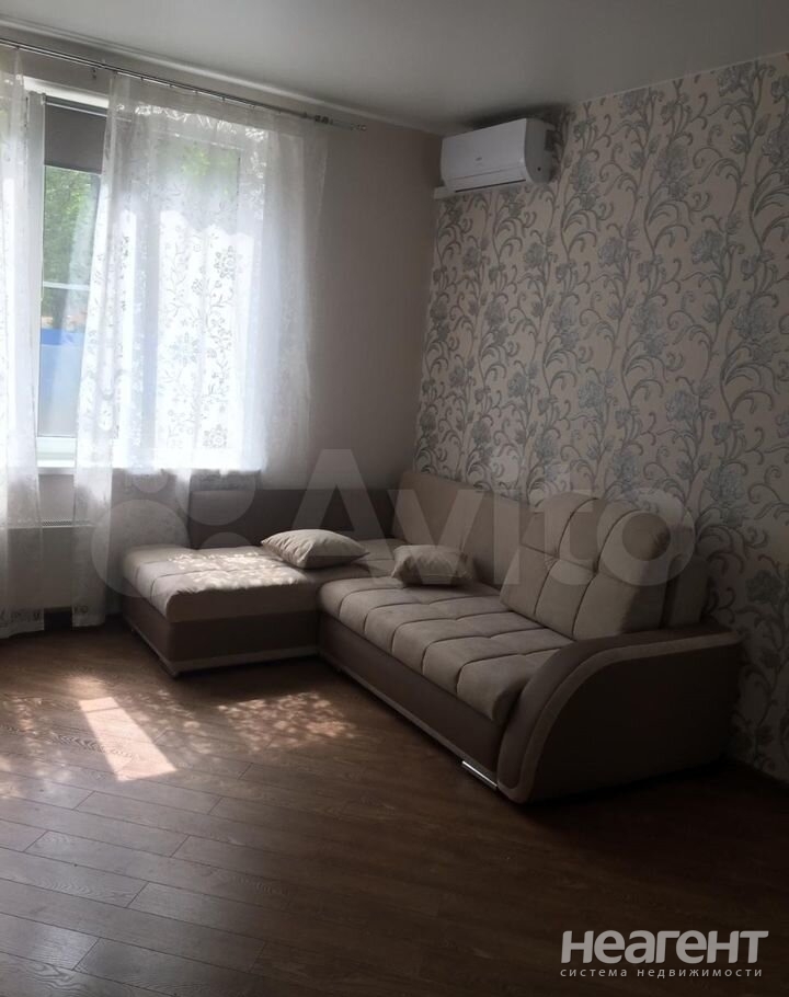 Продается 1-комнатная квартира, 38 м²