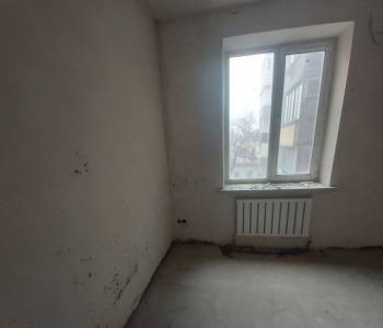 Продается Многокомнатная квартира, 82 м²