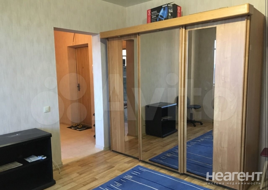 Сдается 1-комнатная квартира, 40 м²