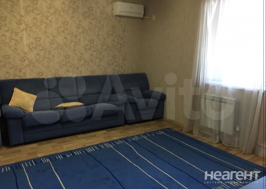 Сдается 1-комнатная квартира, 40 м²