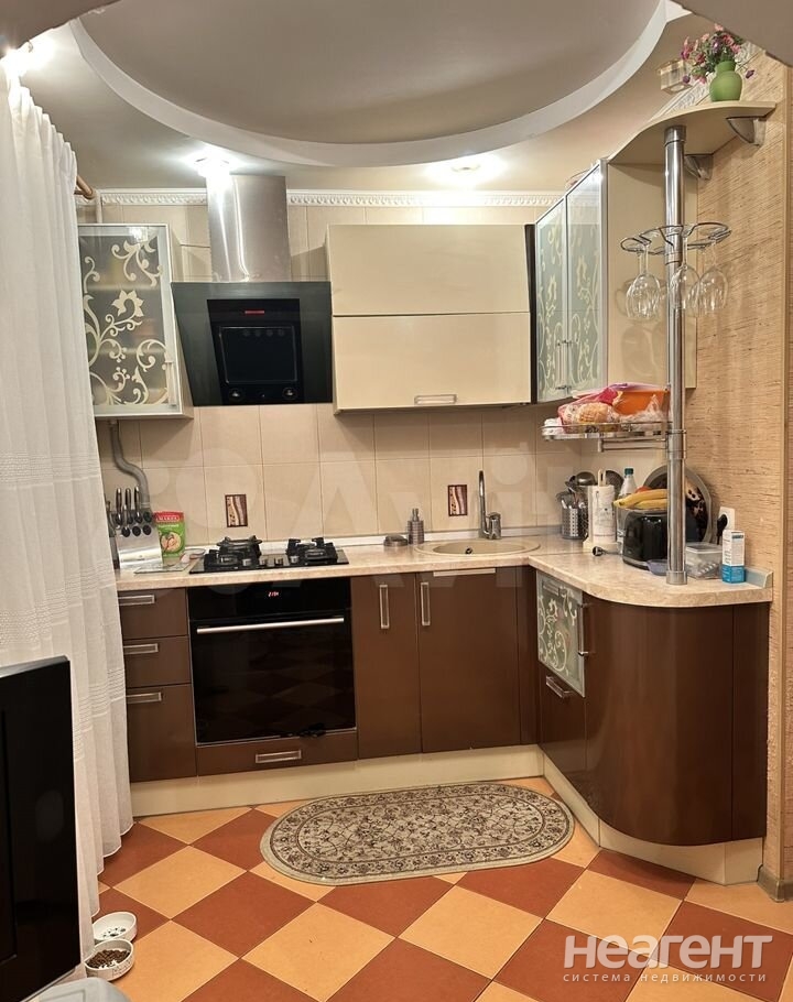 Продается 3-х комнатная квартира, 64 м²