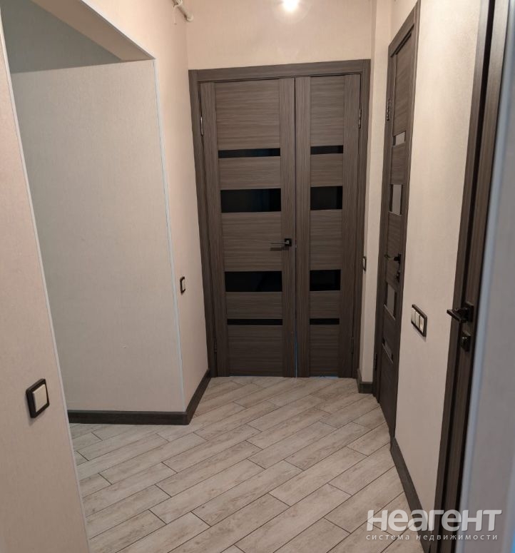 Продается Многокомнатная квартира, 90 м²