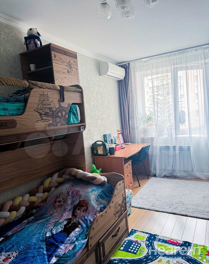 Продается 3-х комнатная квартира, 94 м²