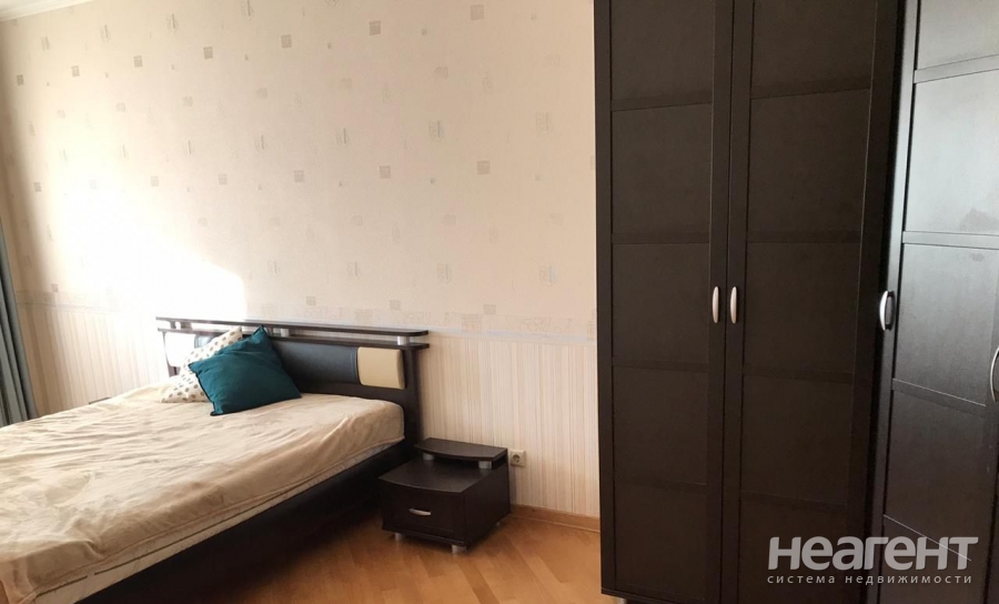 Продается 2-х комнатная квартира, 64 м²