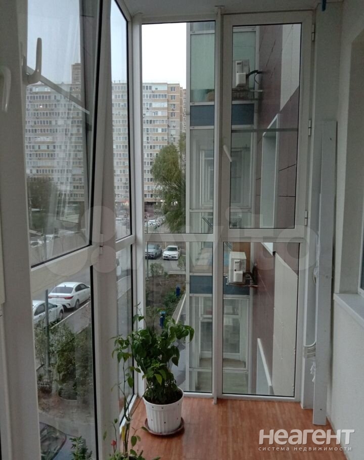 Продается 1-комнатная квартира, 40,1 м²