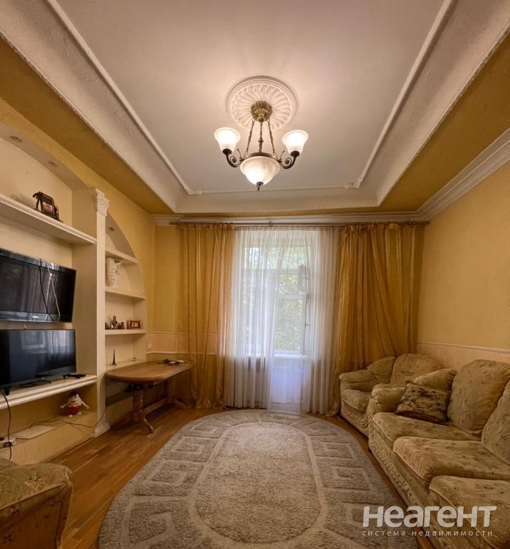 Продается 2-х комнатная квартира, 60 м²