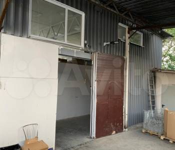 Продается Нежилое помещение, 1950 м²