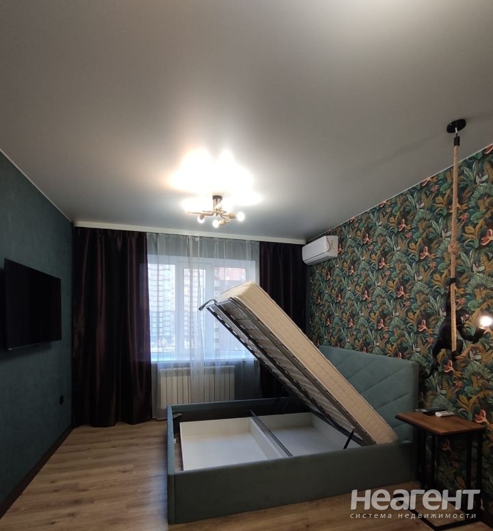 Сдается 1-комнатная квартира, 41 м²