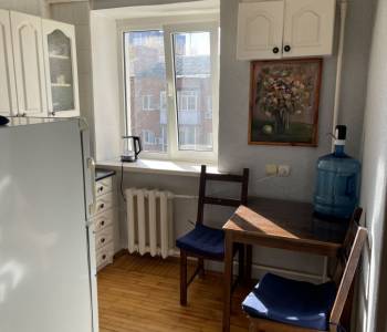 Продается 1-комнатная квартира, 33 м²