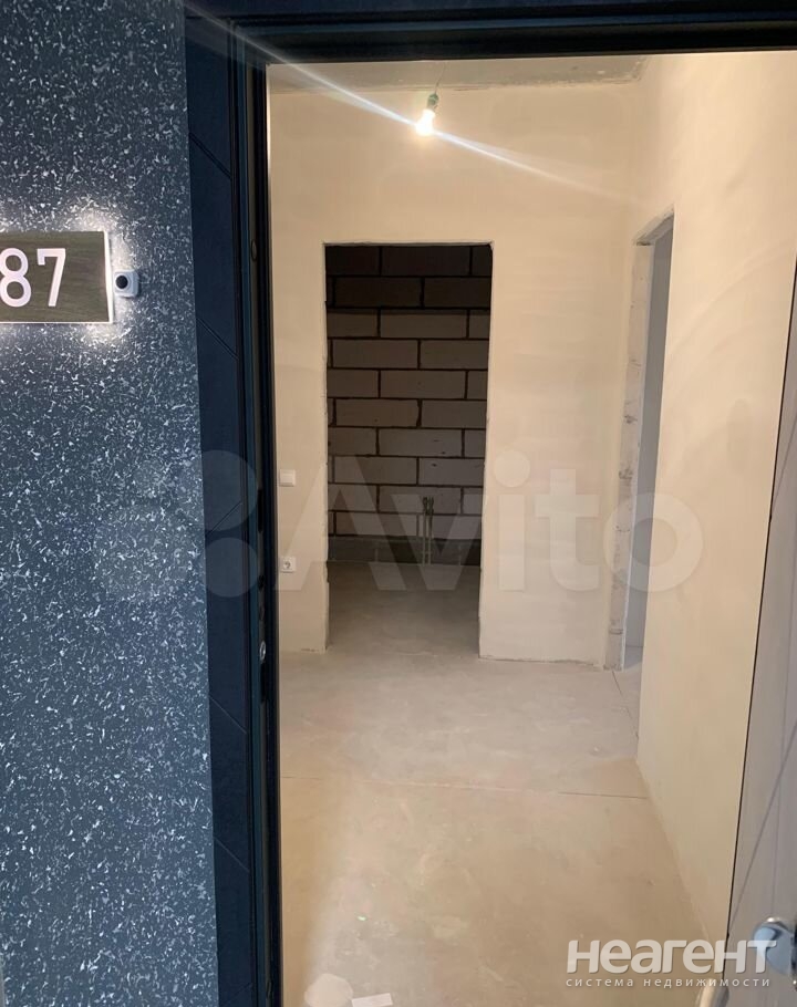 Продается 1-комнатная квартира, 40,4 м²