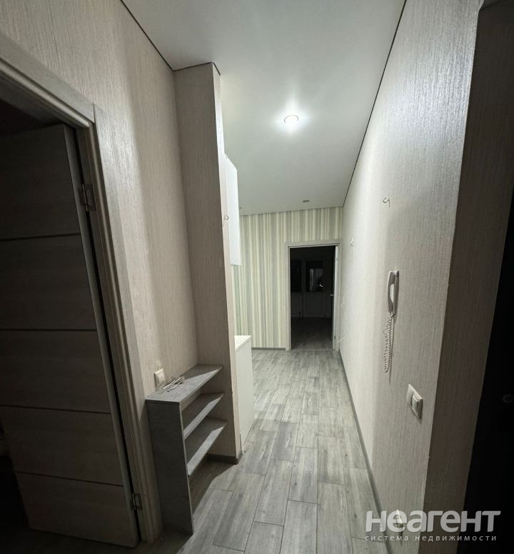 Продается 1-комнатная квартира, 44 м²