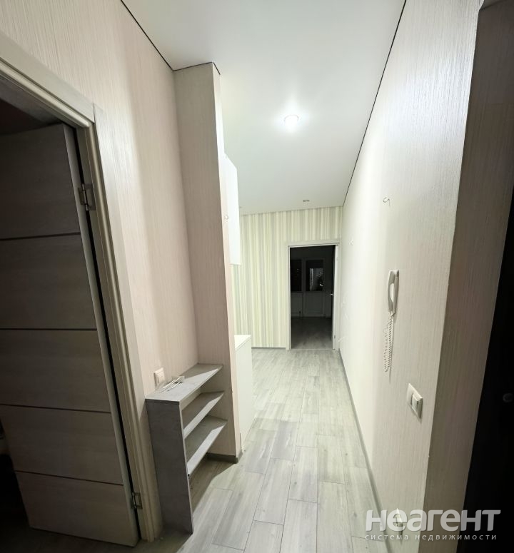 Продается 1-комнатная квартира, 44 м²