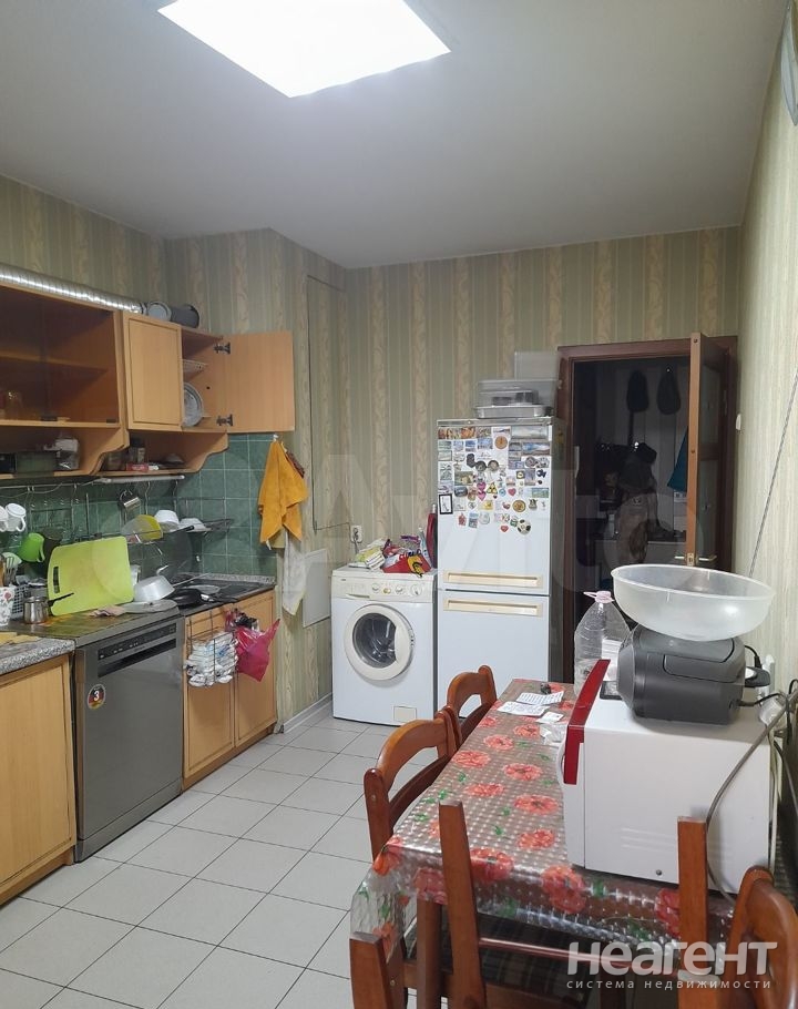 Продается 3-х комнатная квартира, 77 м²