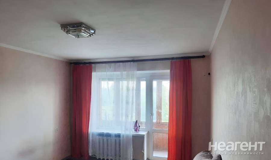 Продается 1-комнатная квартира, 37 м²