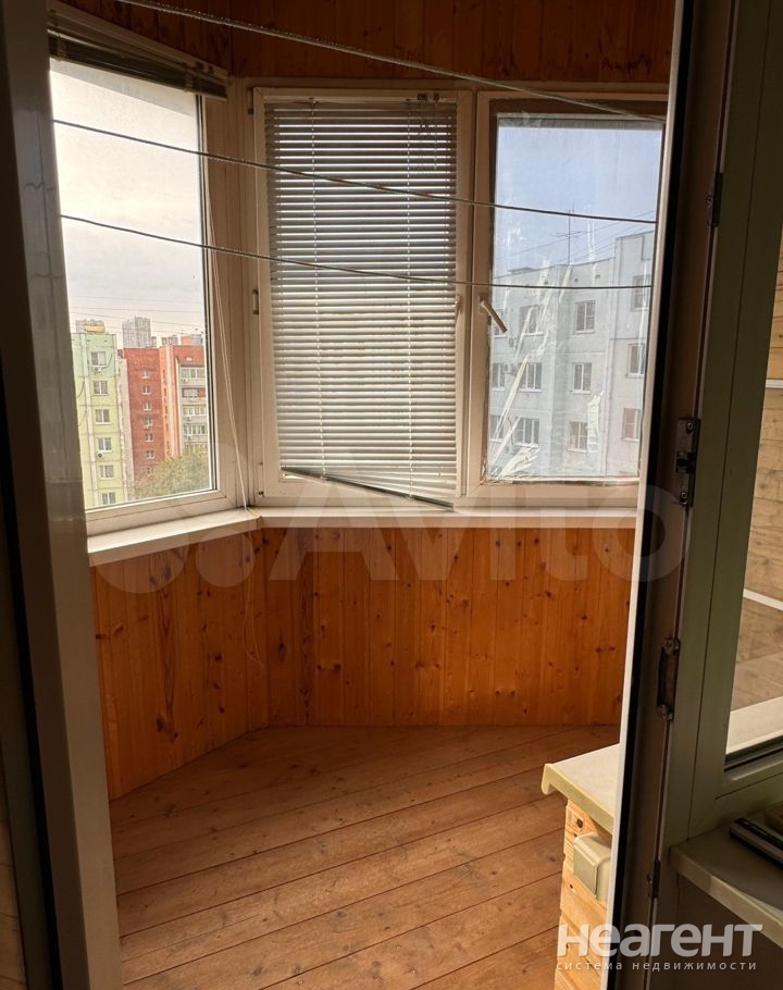 Продается 3-х комнатная квартира, 64 м²