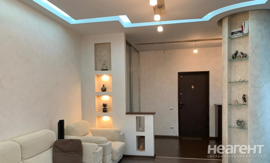 Продается 1-комнатная квартира, 45 м²