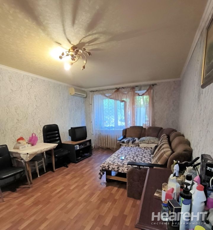 Продается 1-комнатная квартира, 28,4 м²