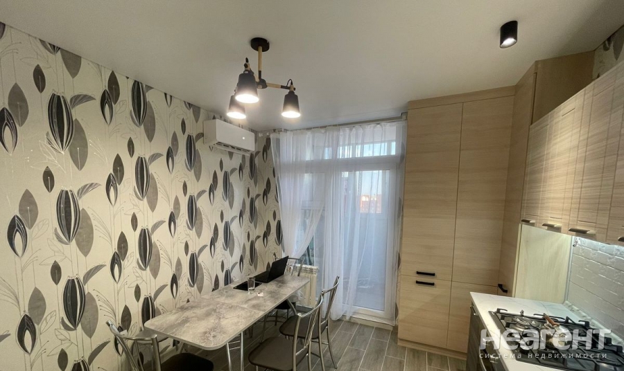 Продается 1-комнатная квартира, 42,8 м²