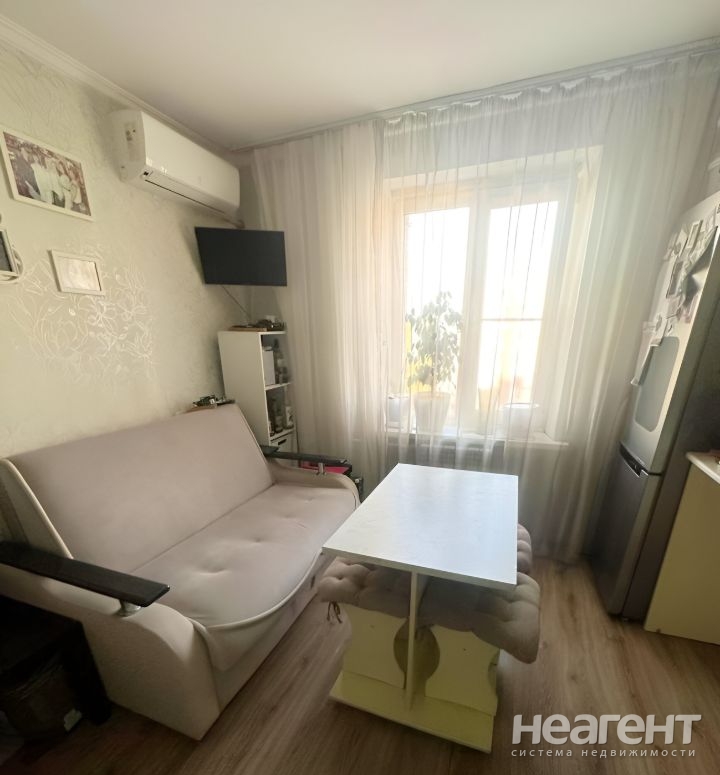 Продается 1-комнатная квартира, 34 м²