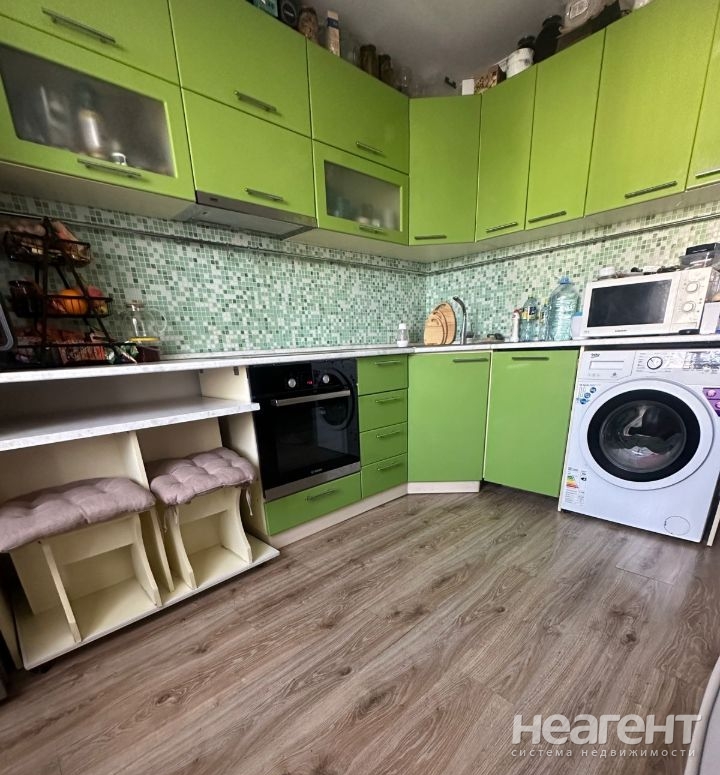 Продается 1-комнатная квартира, 34 м²