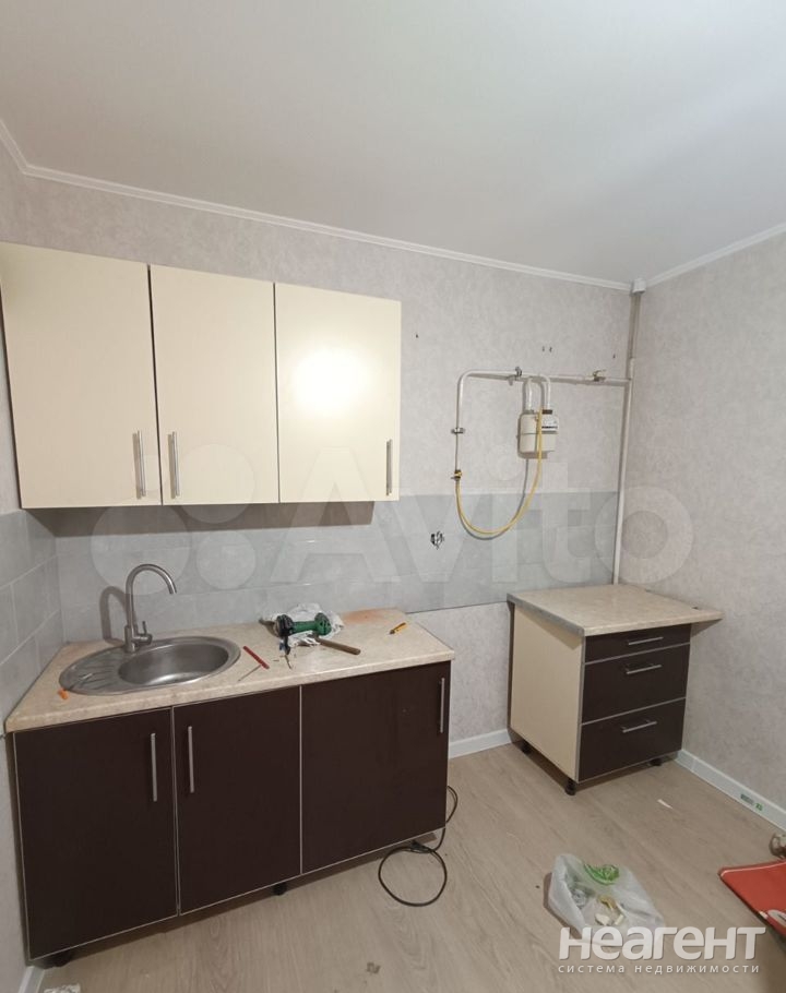 Продается 1-комнатная квартира, 41,6 м²