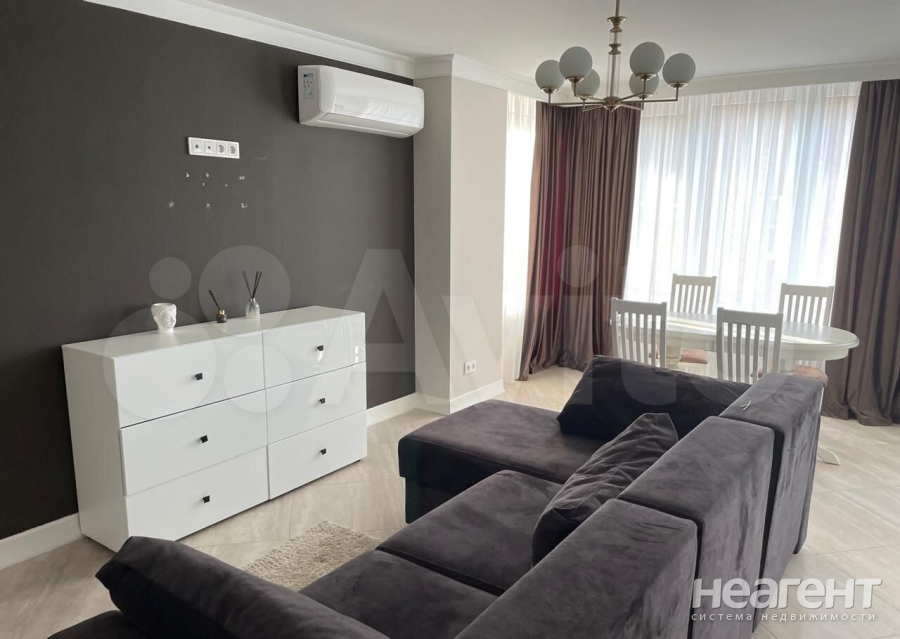 Продается 3-х комнатная квартира, 90 м²