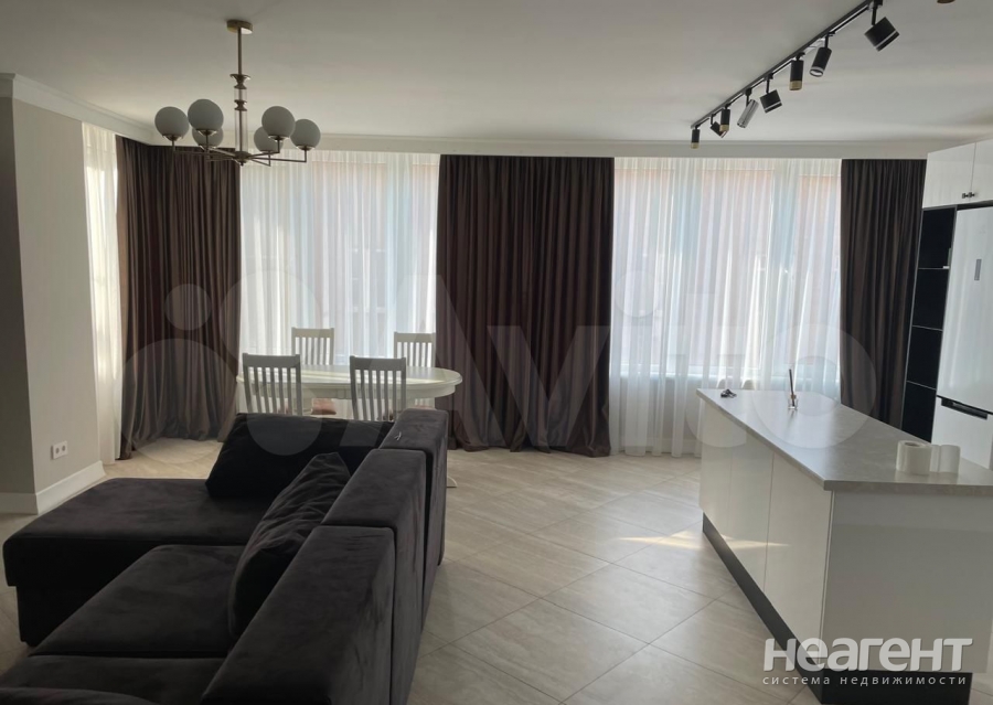 Продается 3-х комнатная квартира, 90 м²