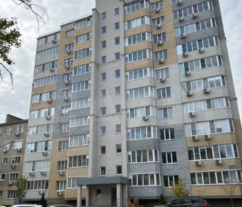 Продается 1-комнатная квартира, 40 м²