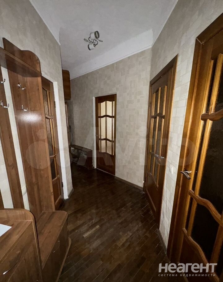 Продается Многокомнатная квартира, 73,5 м²