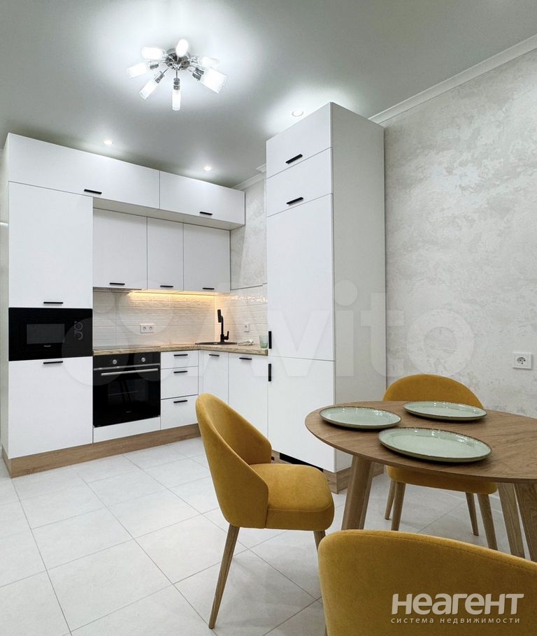 Продается 1-комнатная квартира, 36 м²