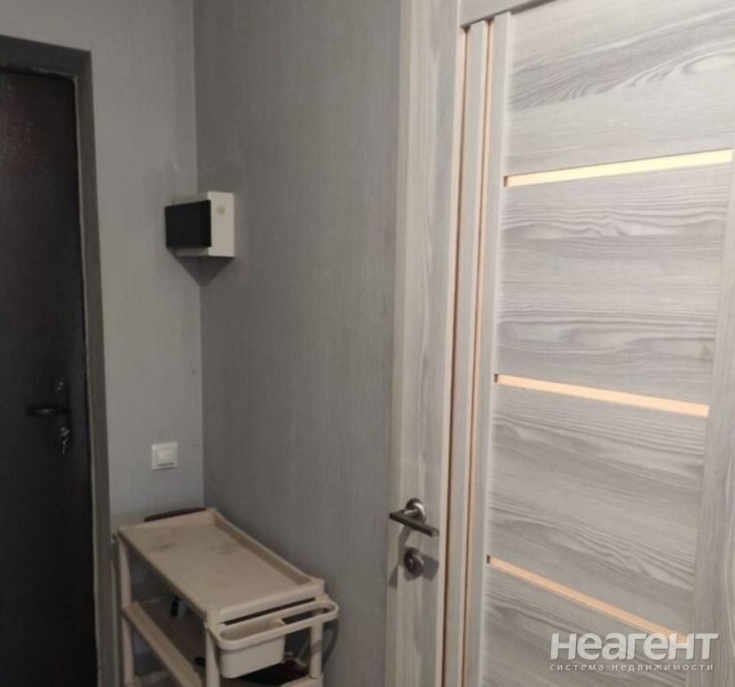 Сдается 1-комнатная квартира, 35 м²