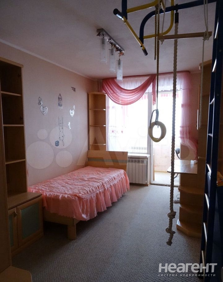 Сдается Многокомнатная квартира, 92 м²