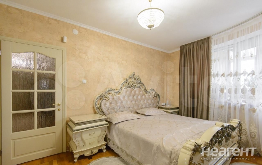 Продается 3-х комнатная квартира, 110 м²