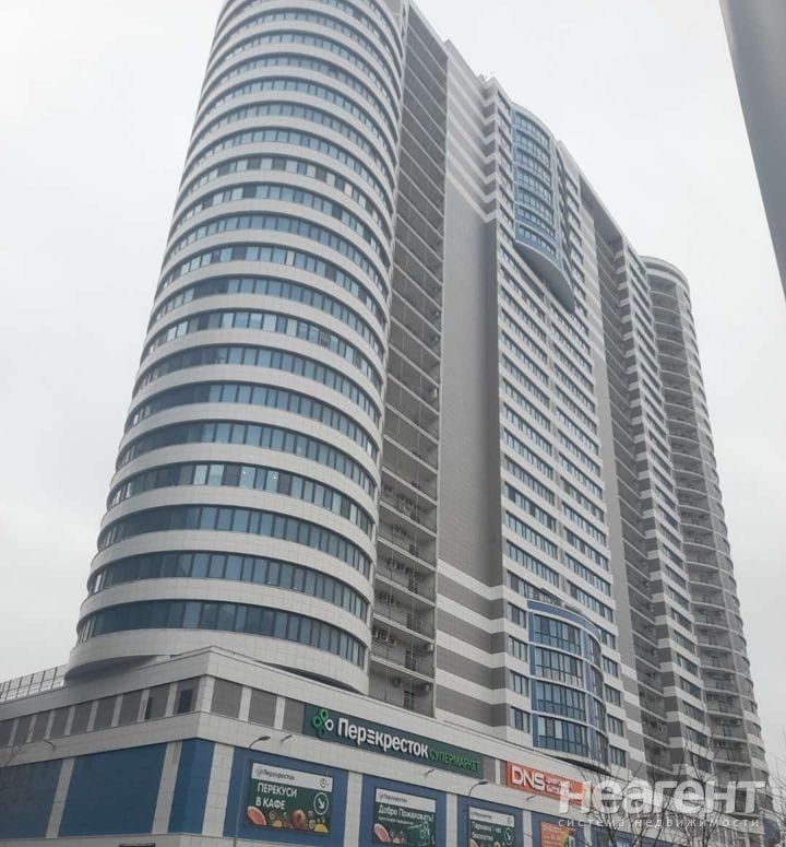 Продается 3-х комнатная квартира, 106 м²