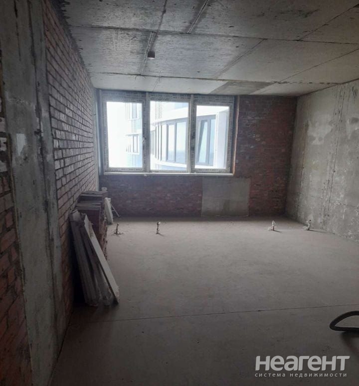 Продается 3-х комнатная квартира, 106 м²