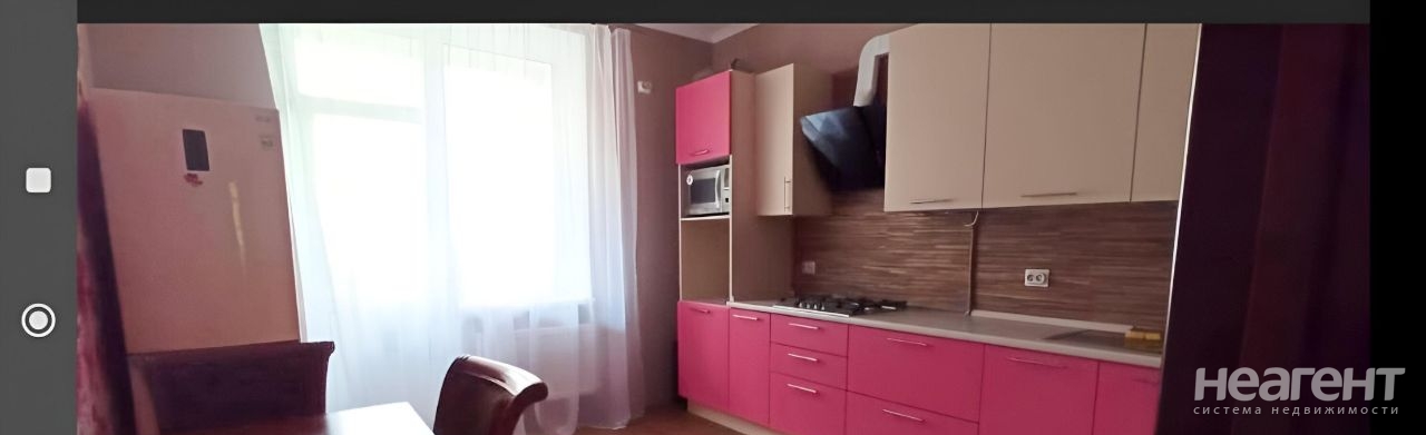 Сдается 2-х комнатная квартира, 60 м²