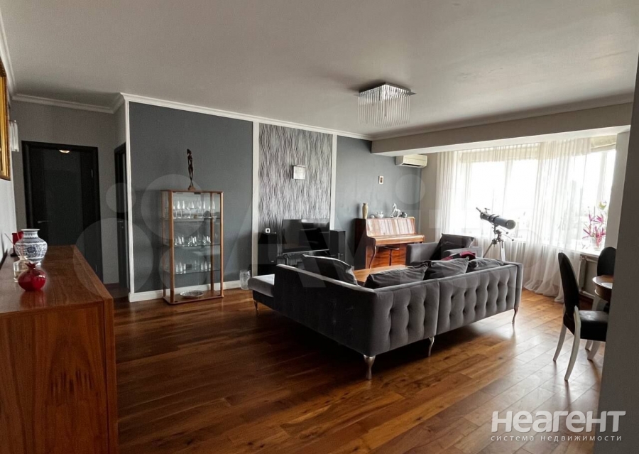 Продается 3-х комнатная квартира, 90 м²