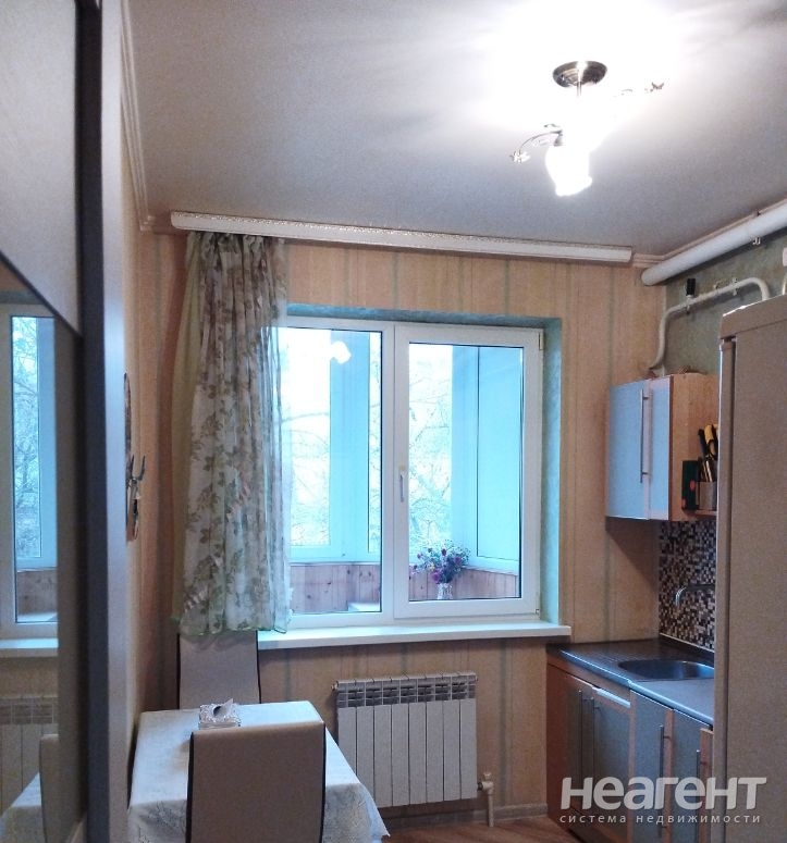 Продается 1-комнатная квартира, 34 м²