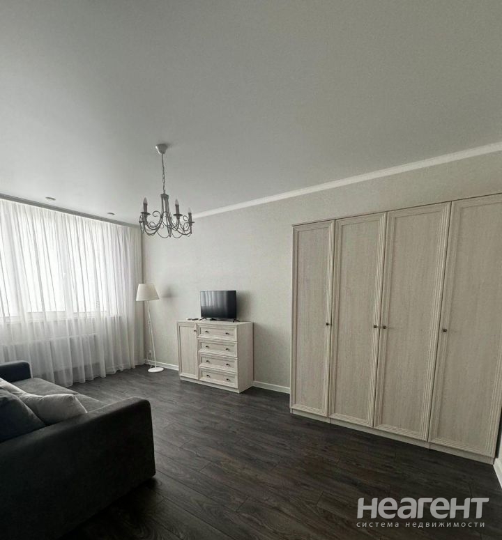 Сдается 1-комнатная квартира, 37 м²