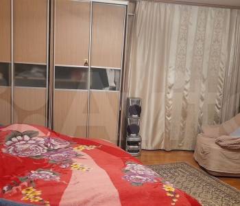 Продается Многокомнатная квартира, 90 м²