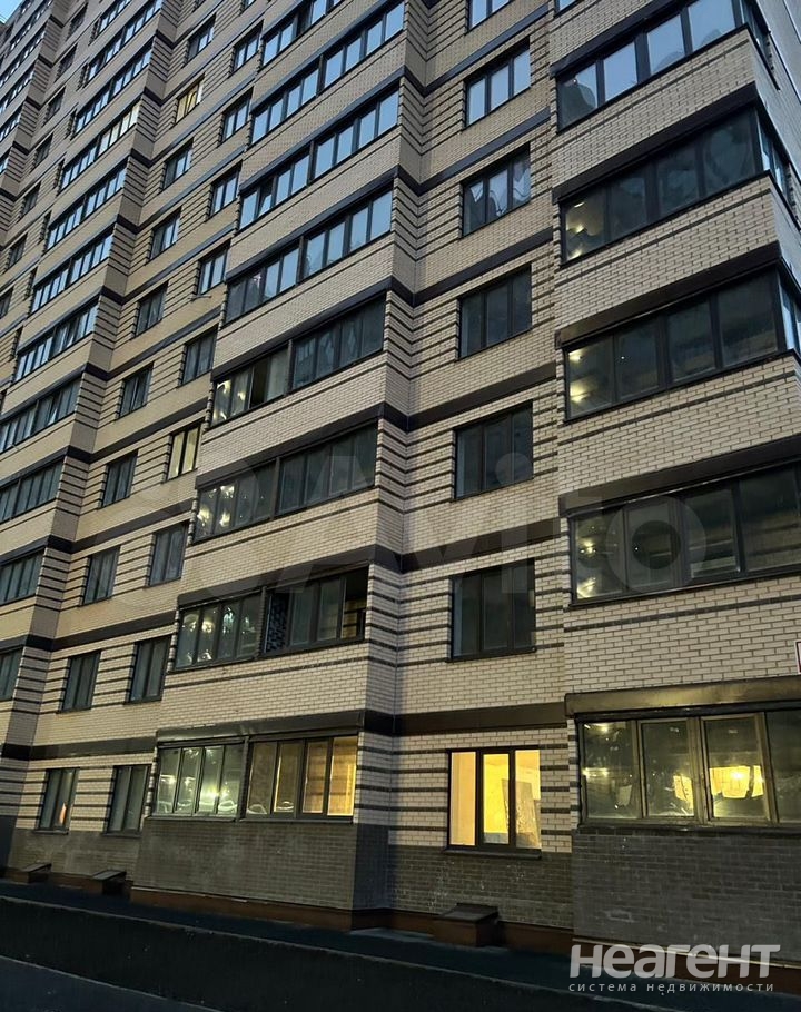 Продается 1-комнатная квартира, 36,8 м²