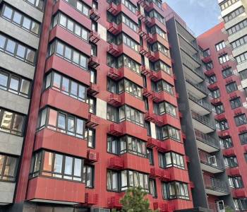 Продается 1-комнатная квартира, 42 м²